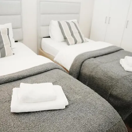 아파트 Triplex House In Cihangir