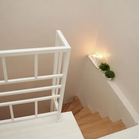 Triplex House In Cihangir Provincia di Istanbul