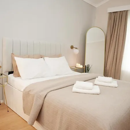 Triplex House In Cihangir