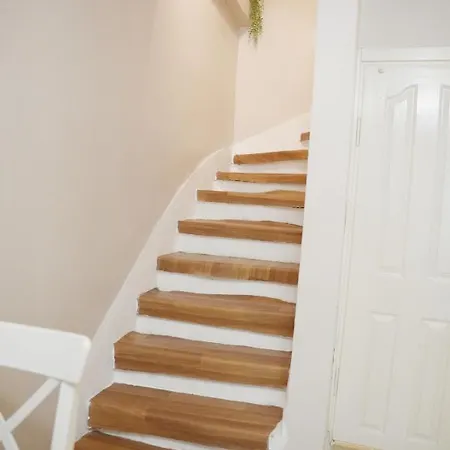 Triplex House In Cihangir *